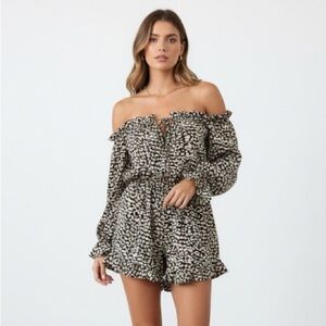 Runaway The Label leopard animal print off-the-shoulder romper - 4 (Small) NWOT